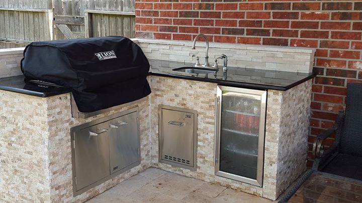 5-outdoor-kitchen-types-grilling-station