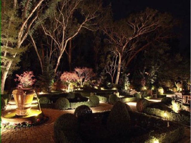 Personal Touch Landscape - Outdoor Lighting 02