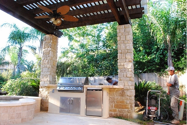 Personal Touch Landscape - Outdoor Kitchen 34